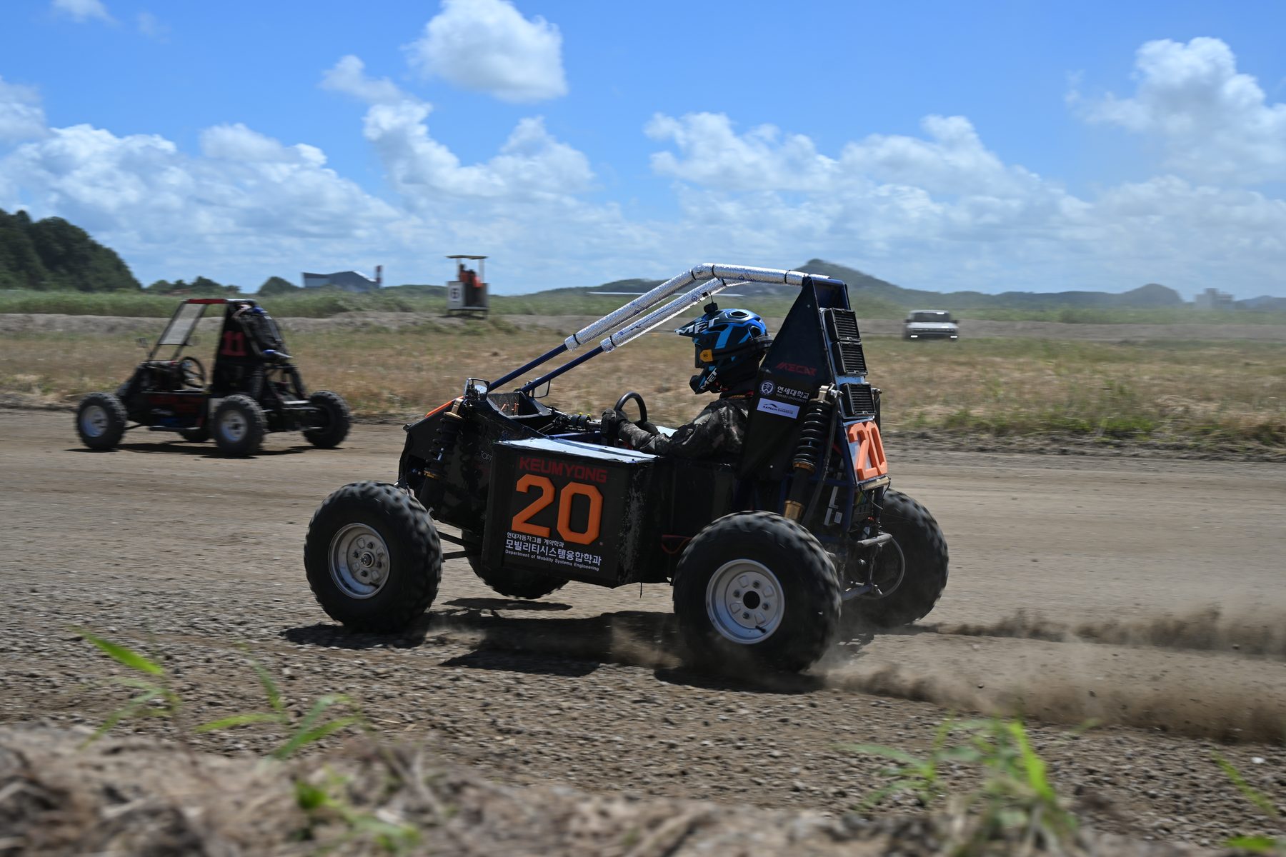 2026 KSAE Baja 대회에서 달리는 MECar 차량
